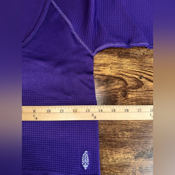 Free People Movement Top Bail Out Womens M/L Long Sleeve Layer Henley Crop Top N - Picture 11 of 13